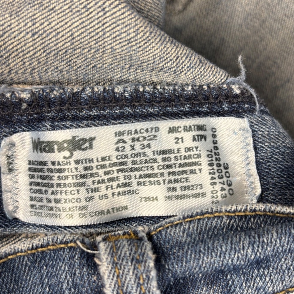 Wrangler FR Flame Resistant Jeans CAT2 2112 Workwear 42x34 Blue 18FRAC47D - Picture 7 of 10